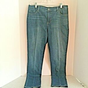 Bandolino Maddie slim high rise skinny blue jeans size 12 dark wash distressed